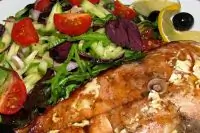 Семга, запеченная в гранатовом соусе