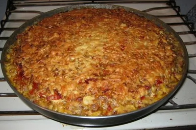 Овощное ассорти с мясом, рисом и сыром