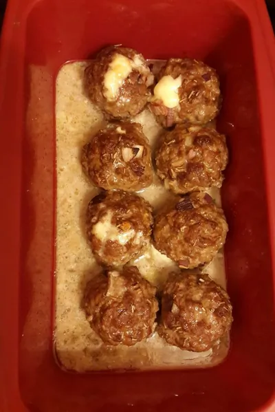 Фрикадельки с сыром дор-блю и фетой