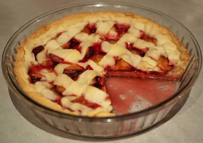 Пирог со сливами из песочного теста