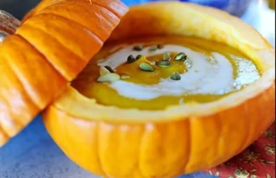 Тыквенный суп с семечками