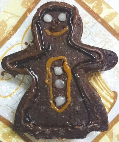 Имбирно-шоколадные бисквитные снеговики