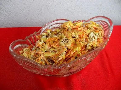 Салат с сухариками и морковью по корейски