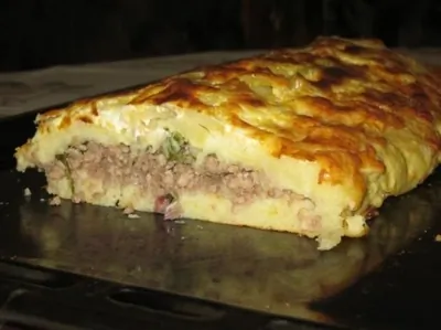 Запеканка с картофелем, фаршем и майонезом