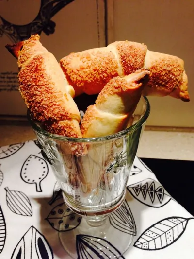 Сладкие рулетики с сухофруктами