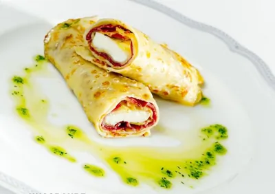 Блинчики с моцареллой Unagrande и сыровяленой ветчиной