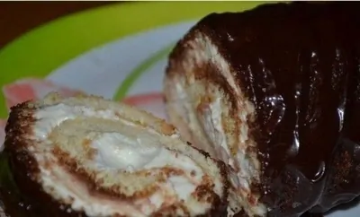 Рулет с творожной начинкой