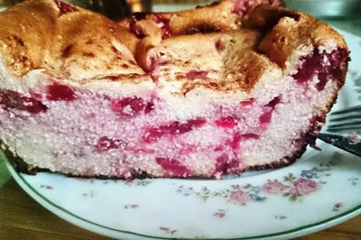 Белковая творожная запеканка с ягодами