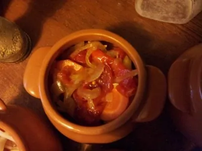 Рыба с баклажанами в горшочках