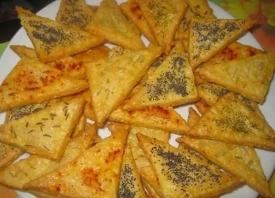 Сырное печенье к вину