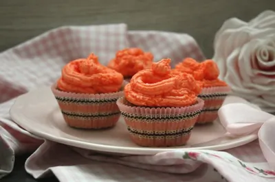 Капкейки с малиной