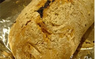 Песочный рулет с черной смородиной