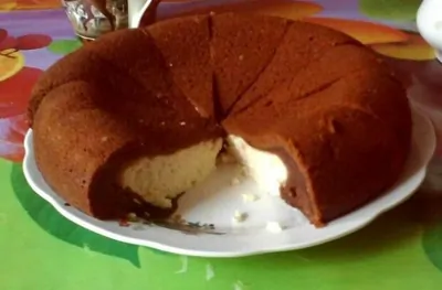 Двухслойный пирог «Ватрушка» в мультиварке