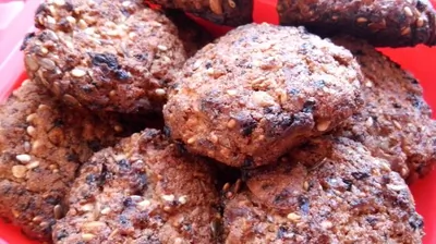 Овсяное печенье с сухофруктами с миндалем