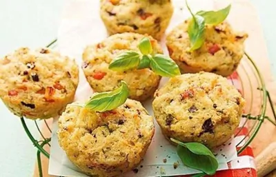 Овощные маффины с курицей