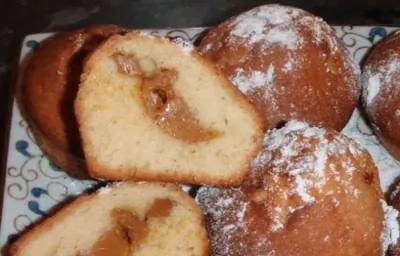 Кексы с вареной сгущенкой