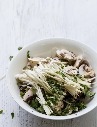 Брускетта с грибами и сыром бри