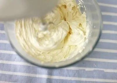 Простой творожный густой крем