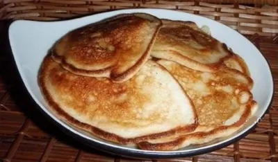 Творожные оладьи с грушами