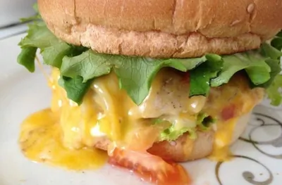 Чикенбургер с горчицей