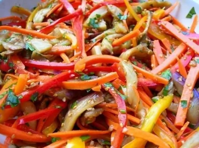 Баклажаны по корейски с помидорами