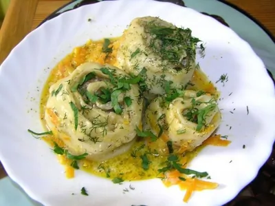 Рулеты из теста с фаршем (очень ленивые пельмени)