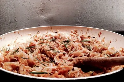 Овощное рагу с розмарином и имбирной настойкой