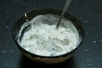 Сметанно-чесночный соус