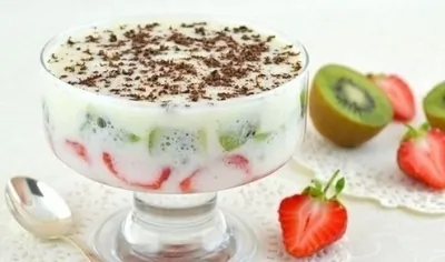 Фрукты в зефирном креме