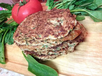 Оладьи из отрубей с творогом и шпинатом