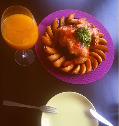 Курица в медово-чесночном соусе, запеченная в духовке