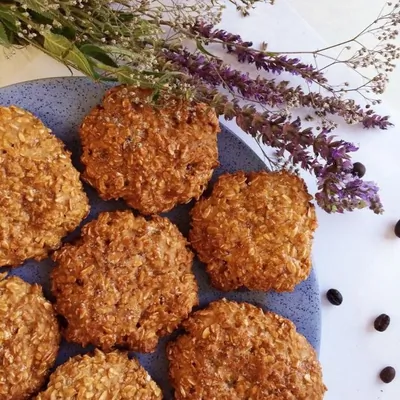 Диетическое овсяное печенье с кунжутом