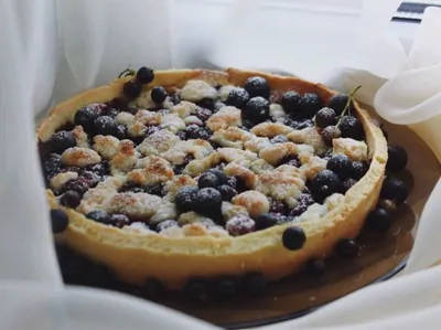 Пирог с ягодами на песочном тесте