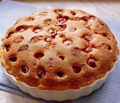 Вишнево-творожный пирог