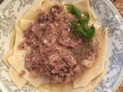 Бешбармак из говяжьих ребер