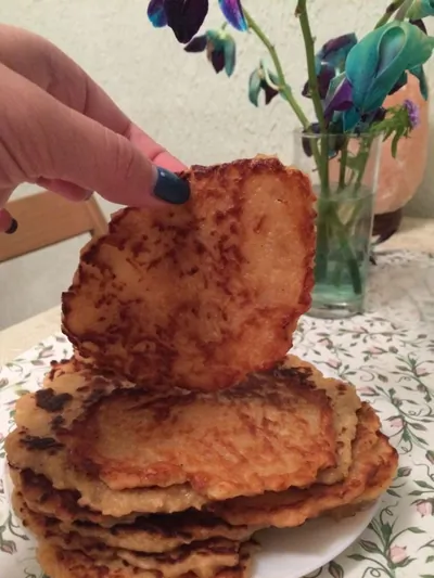 Оладьи яблочные