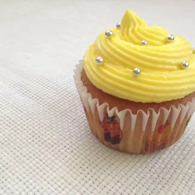 Лимонные капкейки с сырным кремом