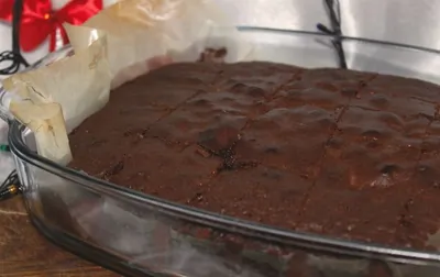 Брауни с грецкими орехами и горьким шоколадом