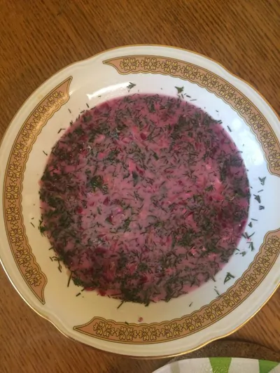 Литовский кефирный суп со свеклой