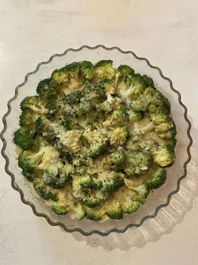 Фриттата с брокколи в микроволновке