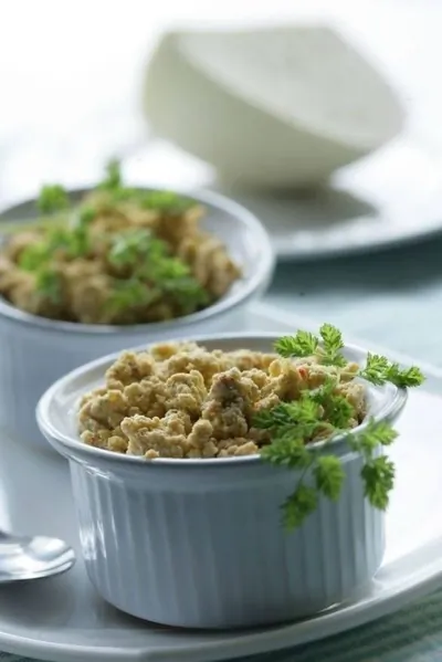 Сырная закуска с паприкой