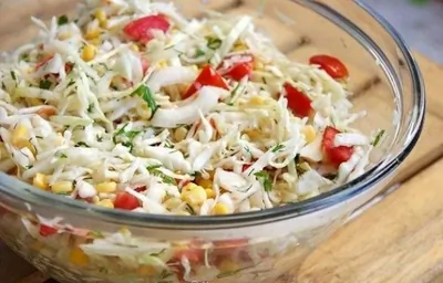 Салат «Летний» с капустой