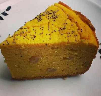 Тыквенно-кукурузный пирог с изюмом