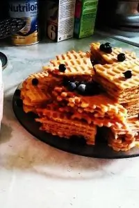 Ванильно-медовое вафельное пирожное