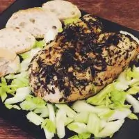 Диетические жареные цыплята с розмарином