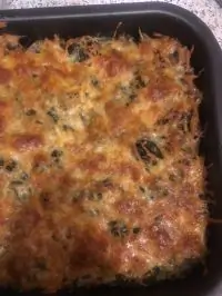 Картофельно-мясная запеканка с грибами и сырной корочкой