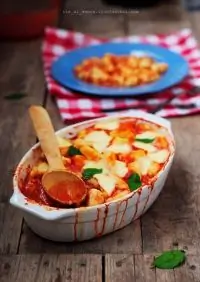 Ньокки с соусом по сорентийски