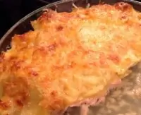 Курица с катофелем под сырным соусом с корочкой