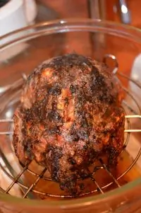 Цыпленок, запеченный с лимоном, под хрустящей корочкой