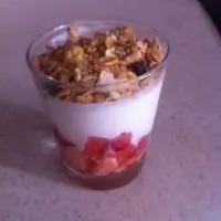 Йогуртовое парфе с фруктами